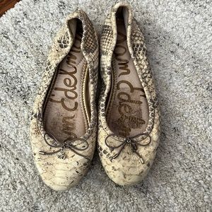 Sam Edelman sneak print flat